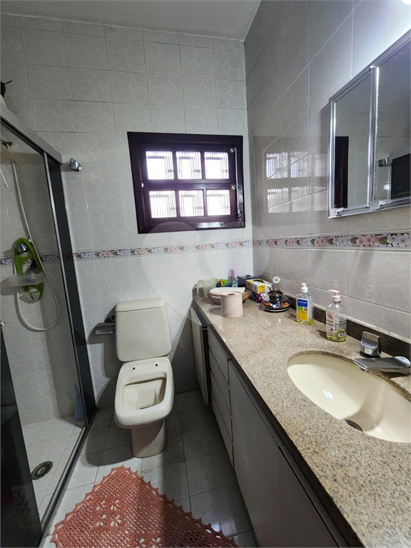 Casa térrea no Jardim Virgínia Bianca  Zona Norte 2 dormitórios, sendo 1 suíte com closet