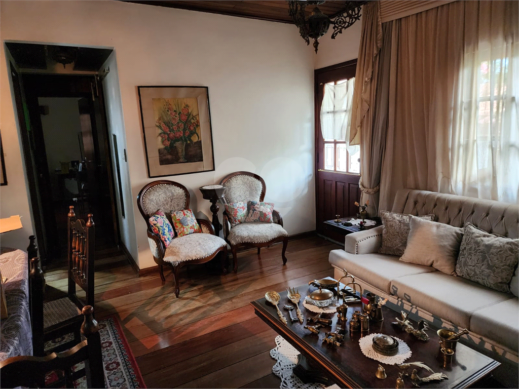 Casa térrea no Jardim Virgínia Bianca  Zona Norte 2 dormitórios, sendo 1 suíte com closet