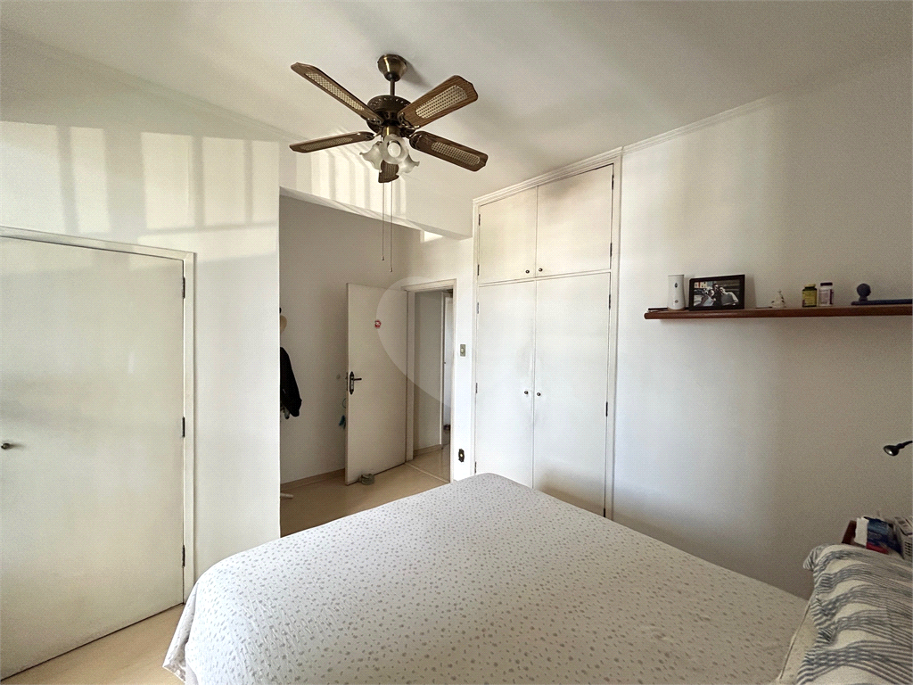 Apartamento de 120 m2 com Portaria 24hs em andar alto