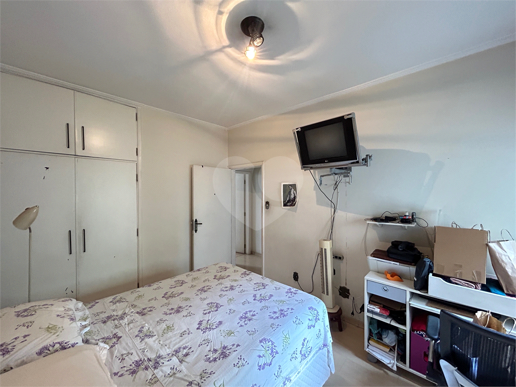 Apartamento de 120 m2 com Portaria 24hs em andar alto