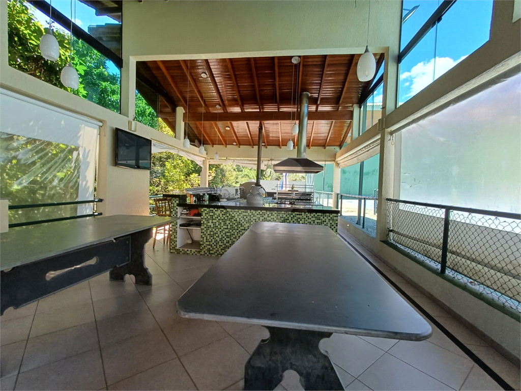 Terreno em Condomínio Fechado no Horto Florestal – 924m² com Lazer Incluso.