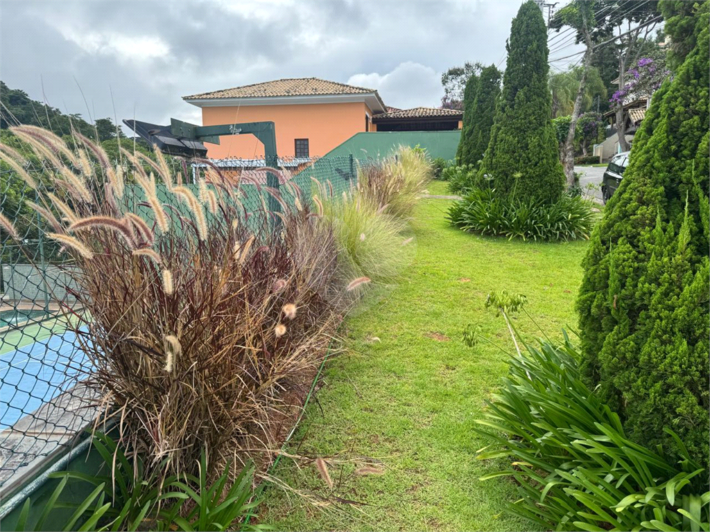 Terreno em Condomínio Fechado no Horto Florestal – 924m² com Lazer Incluso.