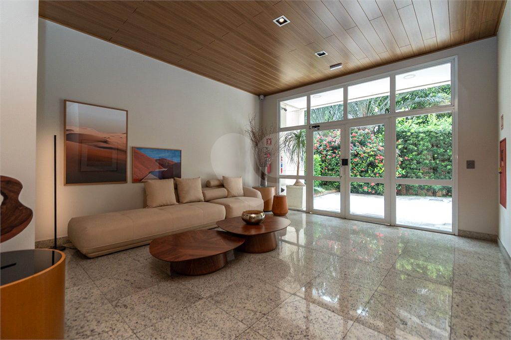 Apartamento com 3 quartos sendo 2 suites - Excelente localização em Perdizes