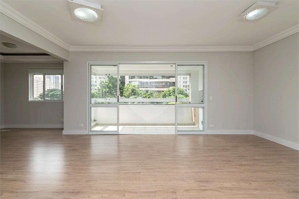 Apartamento com 3 quartos sendo 2 suites - Excelente localização em Perdizes