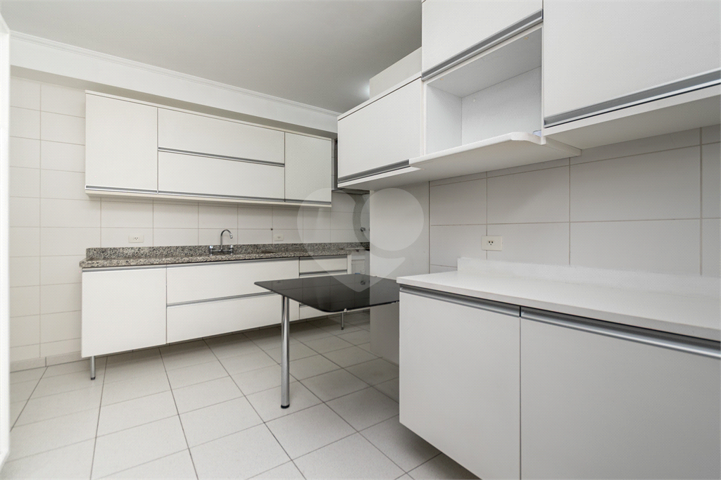 Apartamento com 3 quartos sendo 2 suites - Excelente localização em Perdizes
