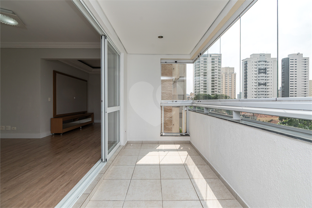 Apartamento com 3 quartos sendo 2 suites - Excelente localização em Perdizes