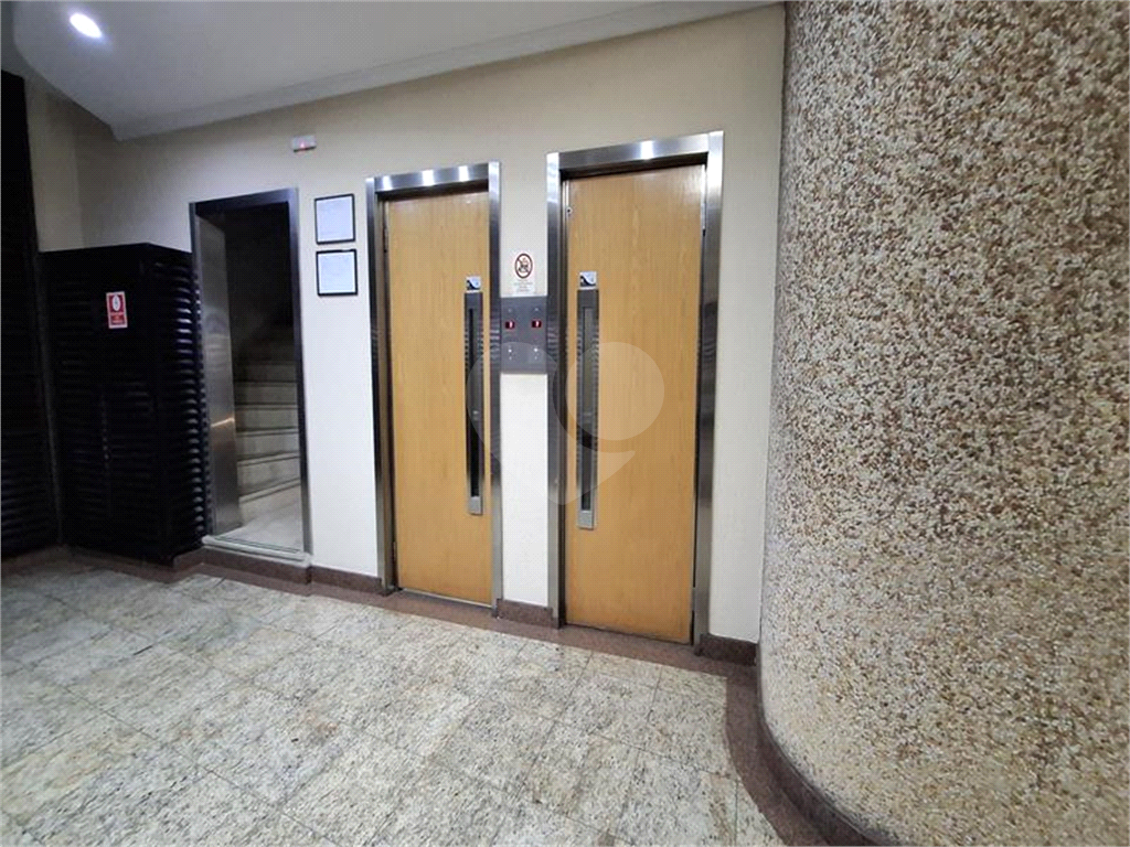 Conjunto Comercial-Sala à venda com 1 quarto, 85m² - Foto 27