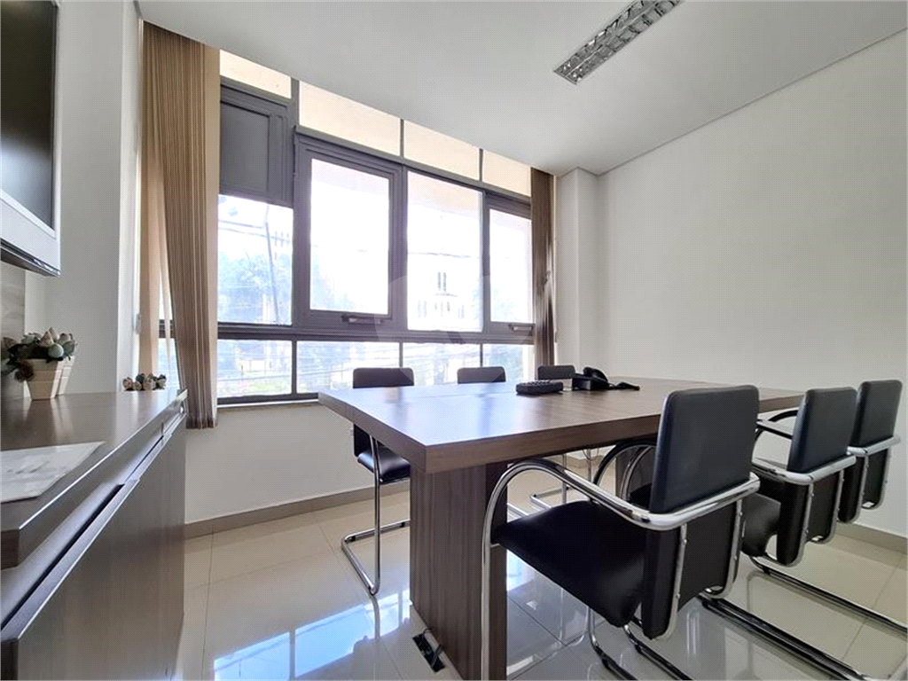 Conjunto Comercial-Sala à venda com 1 quarto, 85m² - Foto 19