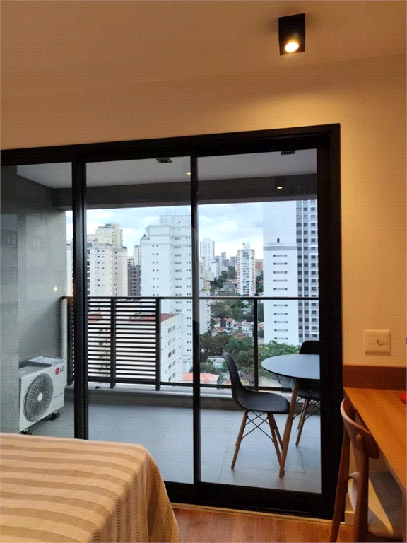 Studio  Com Varanda Avenida Pompéia