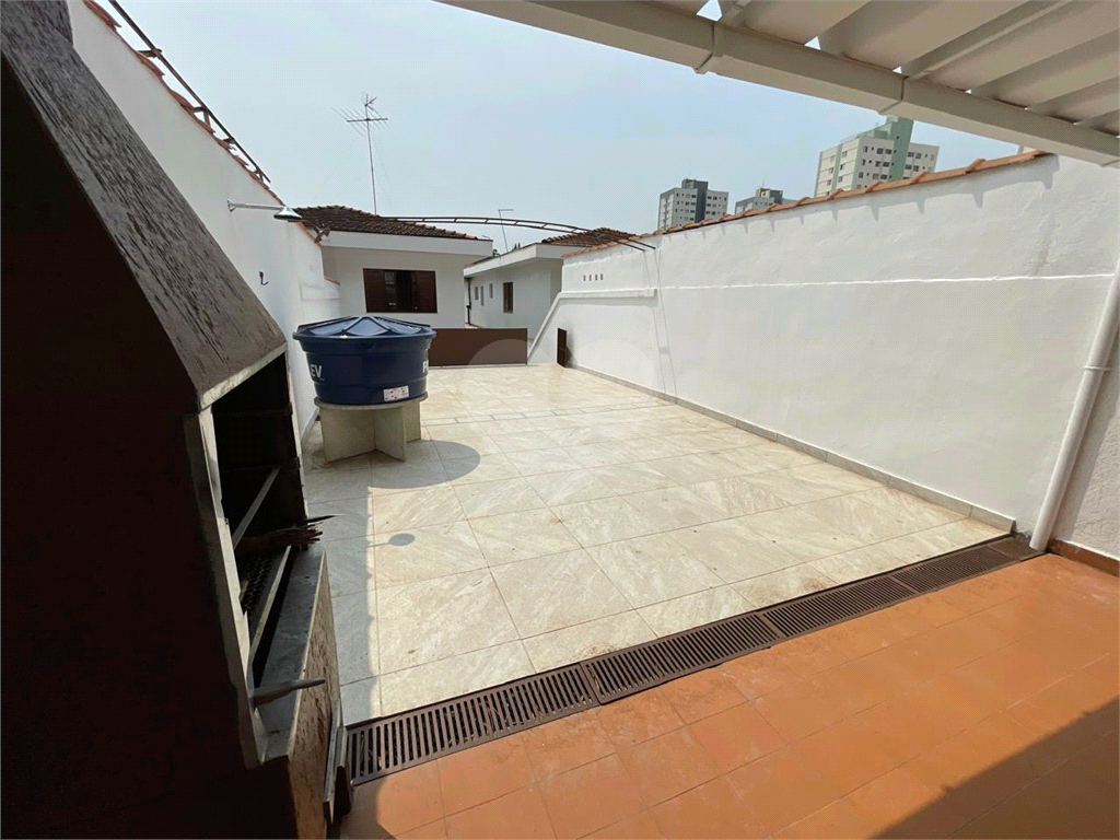 Sobrado Jardim Temembé/Vila Arnoni, 03 dormitórios, 1 suíte.
