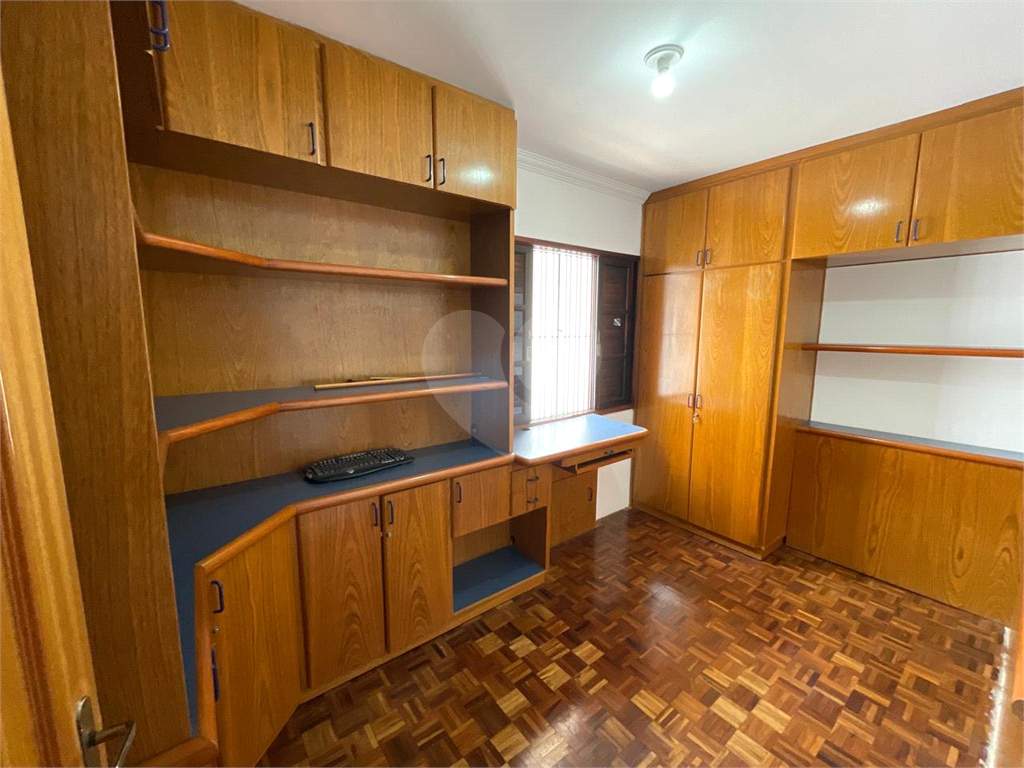 Sobrado Jardim Temembé/Vila Arnoni, 03 dormitórios, 1 suíte.