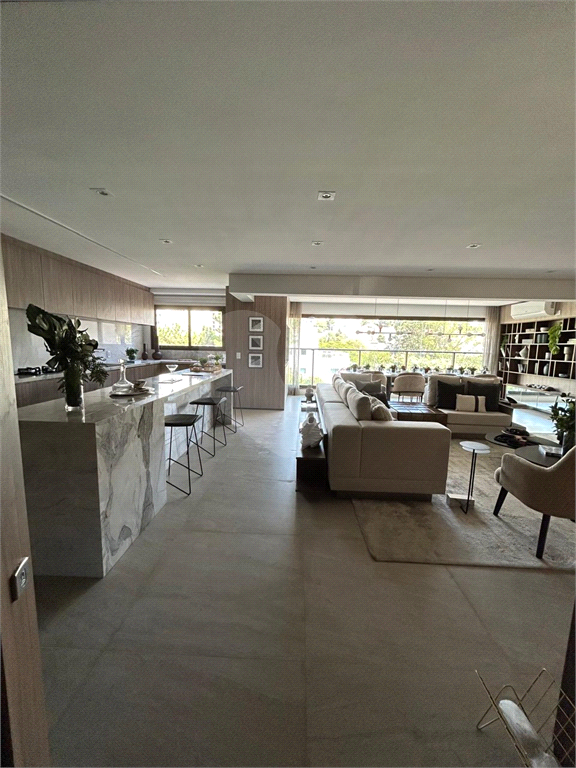 Apto novo à venda | 180 m² | 4 Quartos | 4 suítes | 3 vagas em Perdizes