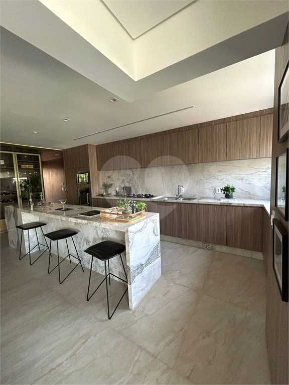 Apto novo à venda | 180 m² | 4 Quartos | 4 suítes | 3 vagas em Perdizes