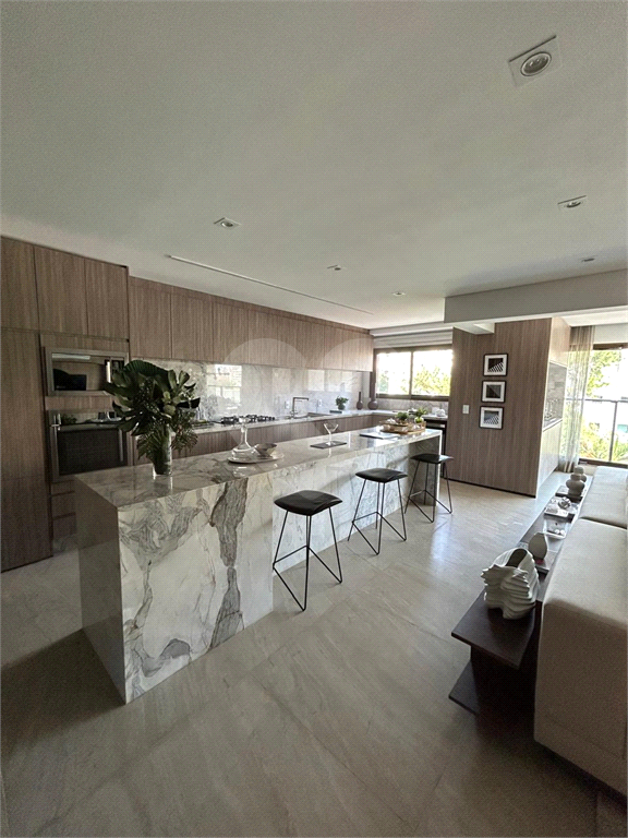 Apto novo à venda | 180 m² | 4 Quartos | 4 suítes | 3 vagas em Perdizes