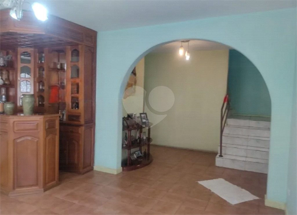 SOBRADO em BARRO BRANCO (ZONA NORTE)