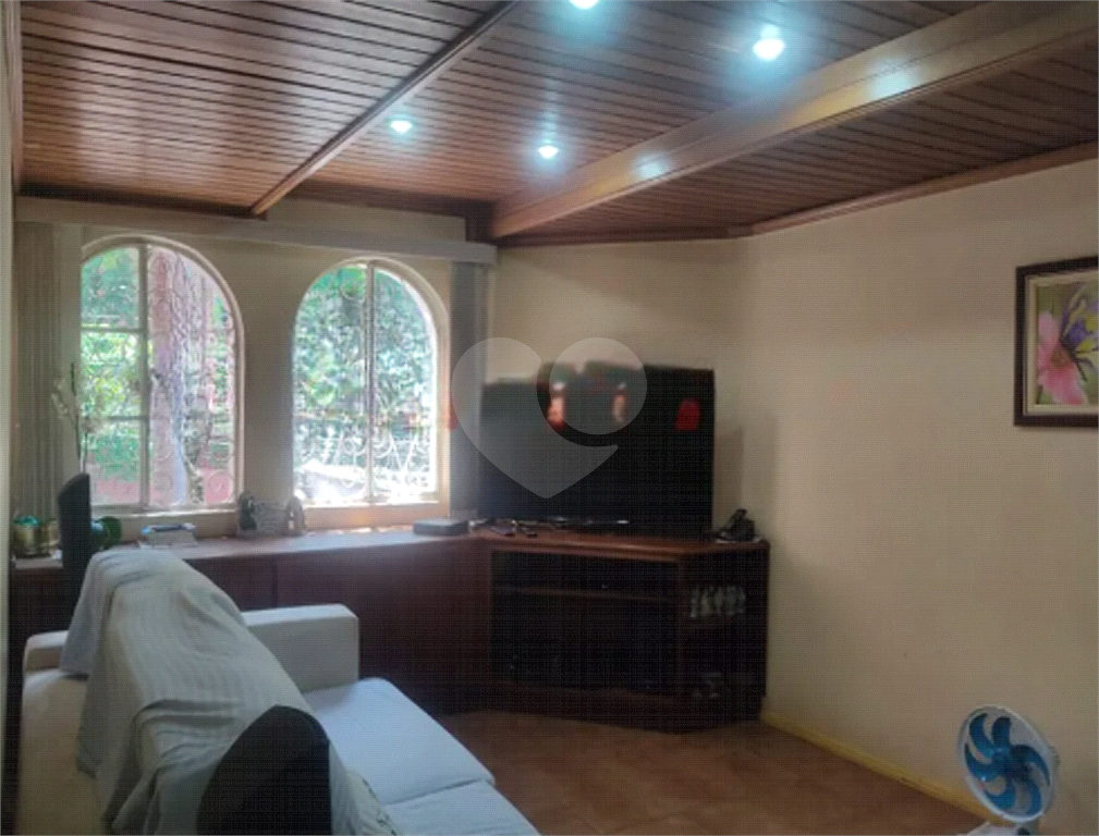 SOBRADO em BARRO BRANCO (ZONA NORTE)