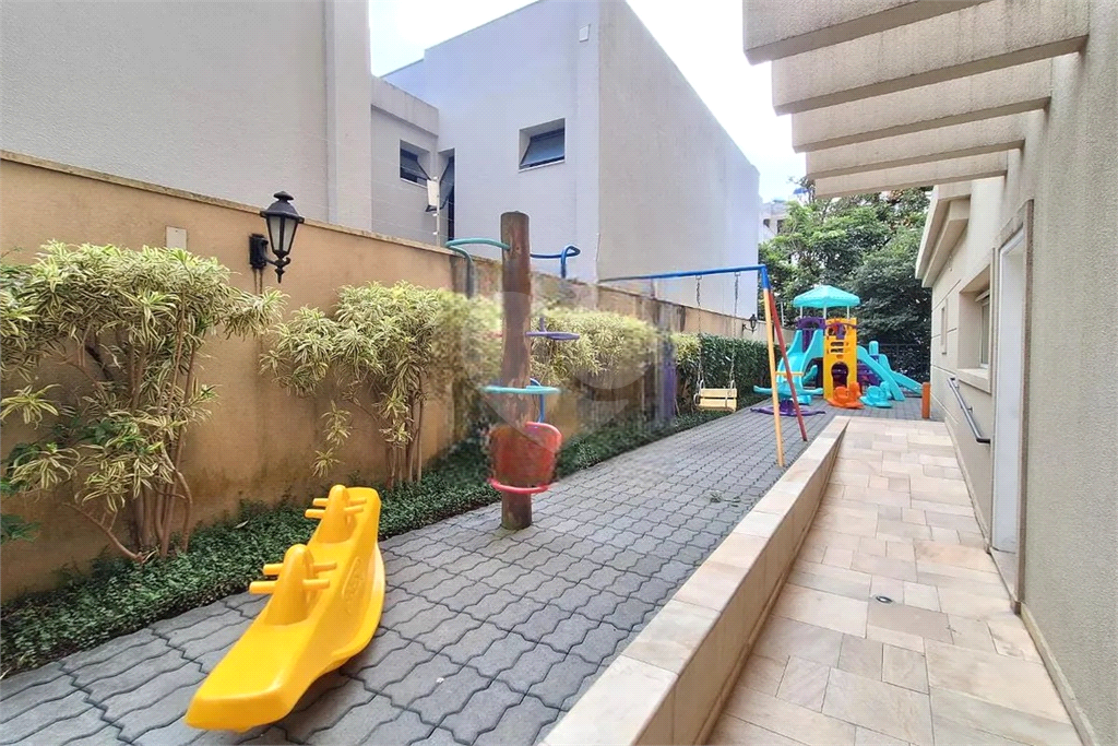 APARTAMENTO em PERDIZES