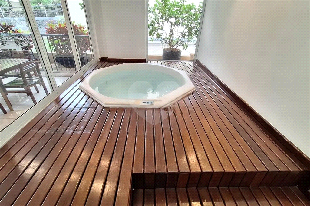 APARTAMENTO em PERDIZES