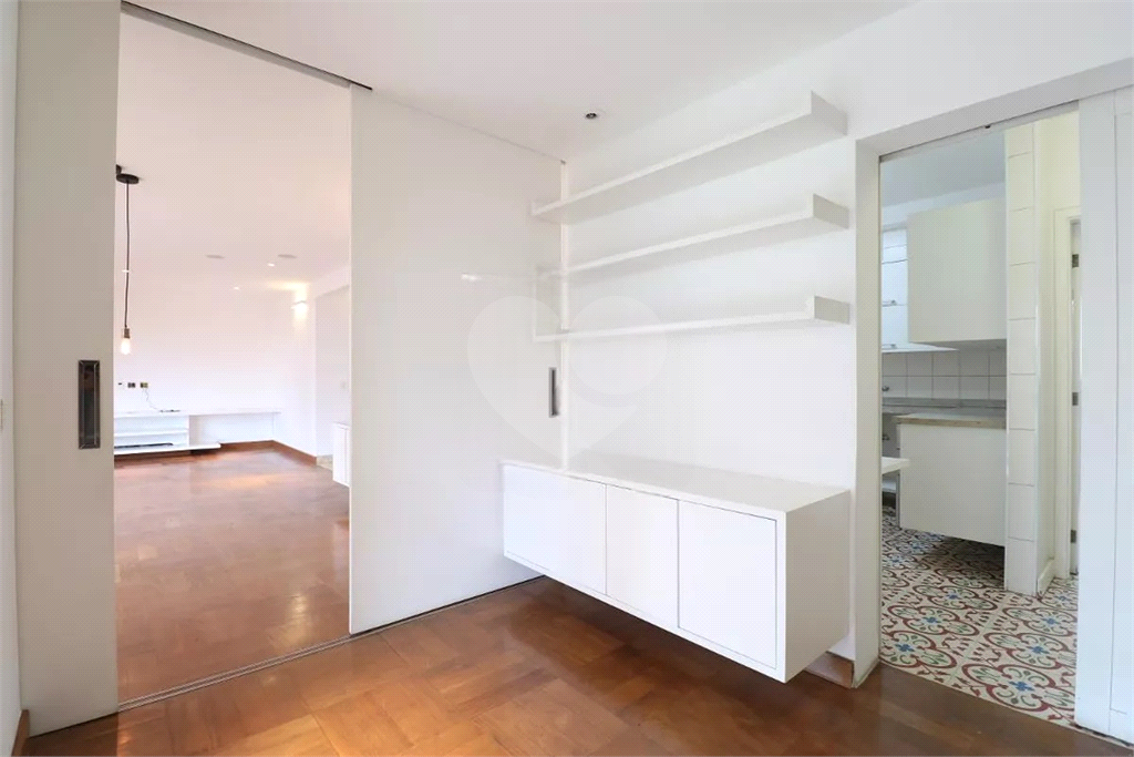 APARTAMENTO em PERDIZES