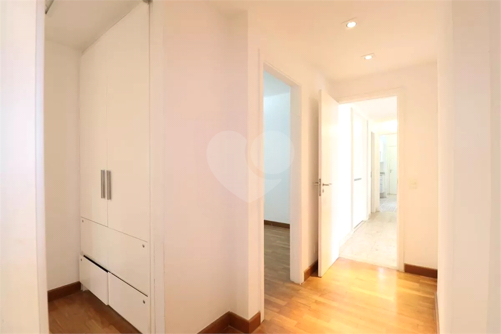 APARTAMENTO em PERDIZES