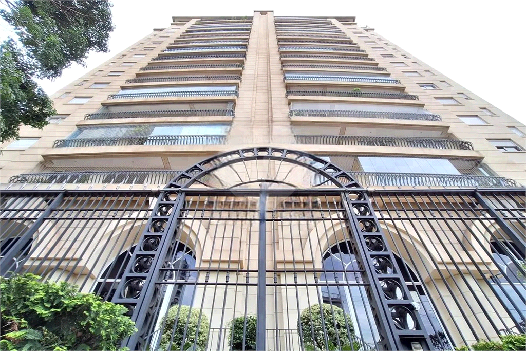APARTAMENTO em PERDIZES