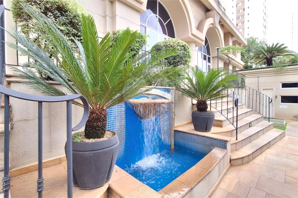 APARTAMENTO em PERDIZES