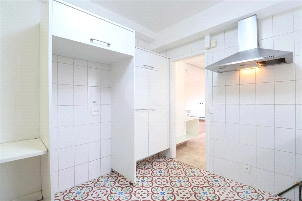 APARTAMENTO em PERDIZES