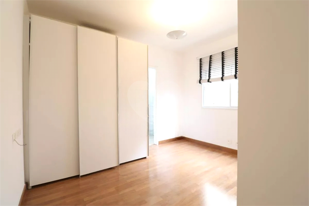 APARTAMENTO em PERDIZES