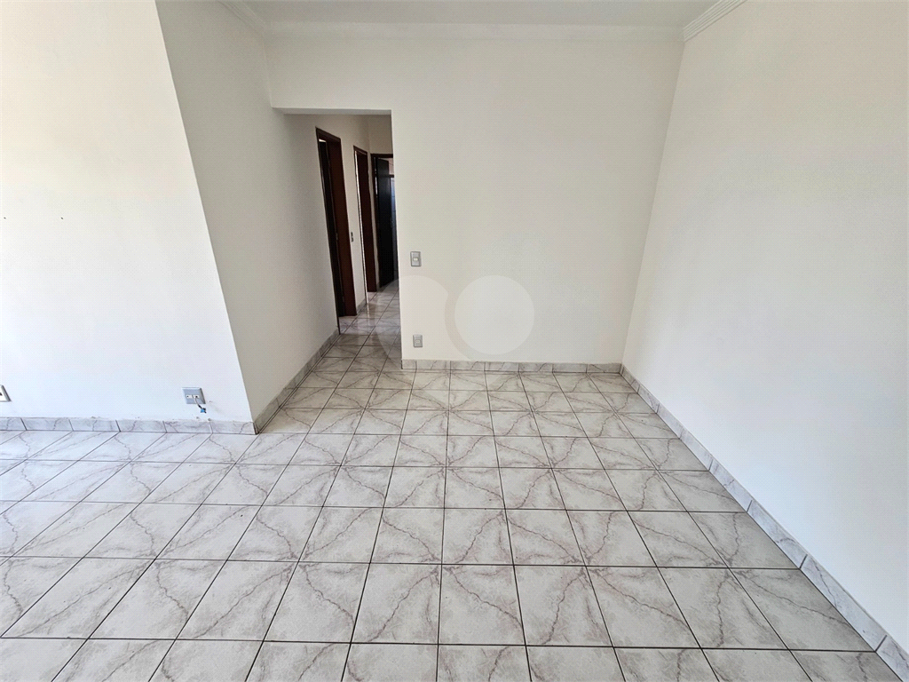 Apartamento com 2 Quartos e 1 Banheiro à Venda, com 55 metros quadrados