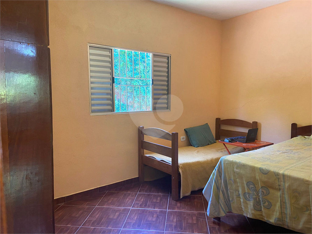 Vende-se chácara com lago Nazare Paulista com 3.000 m² 