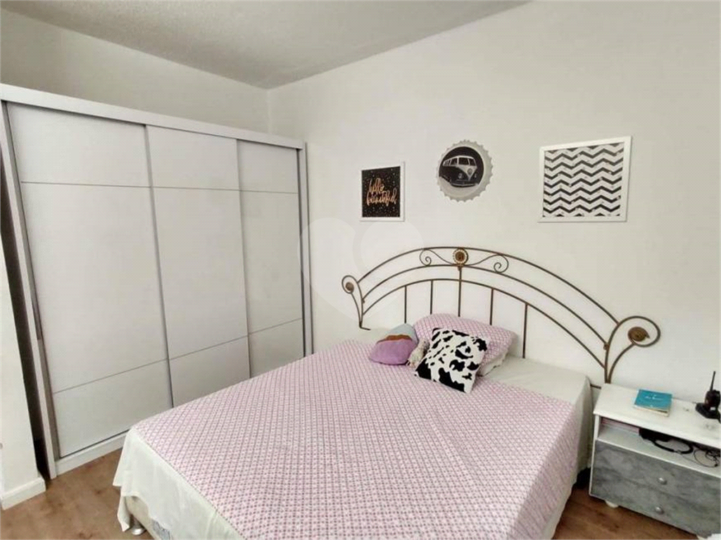 Casa à venda e aluguel com 5 quartos, 185m² - Foto 8