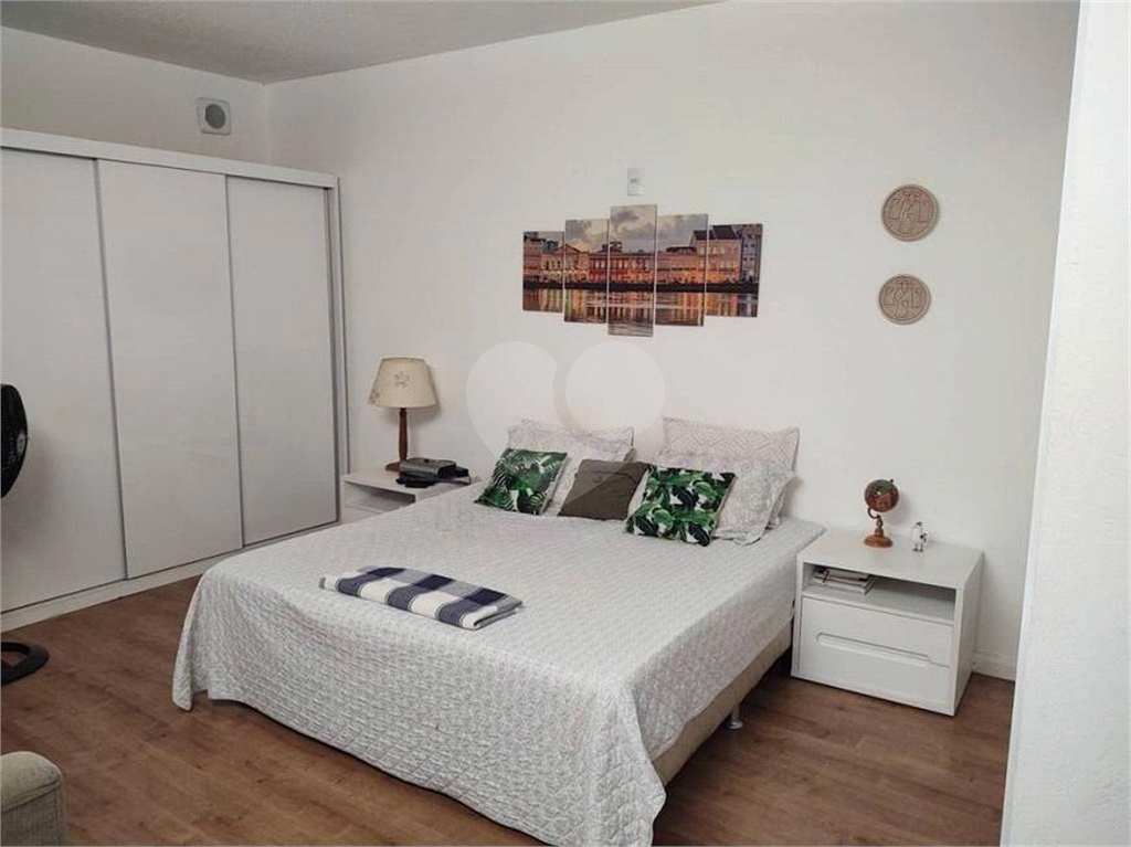 Casa à venda e aluguel com 5 quartos, 185m² - Foto 10