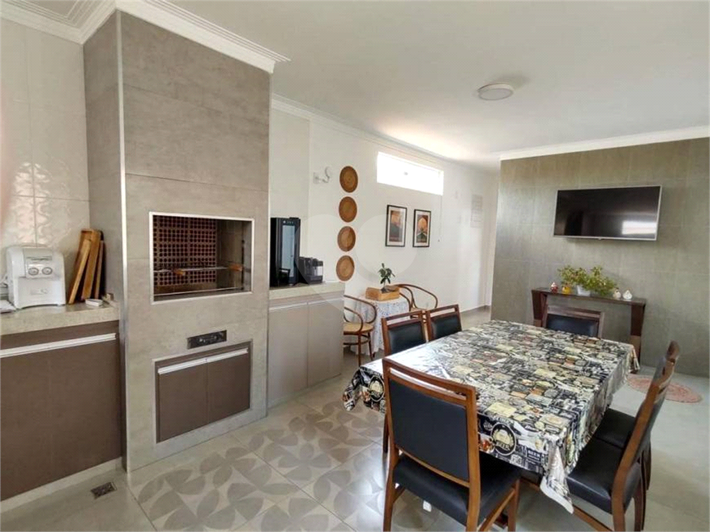 Casa à venda e aluguel com 5 quartos, 185m² - Foto 15