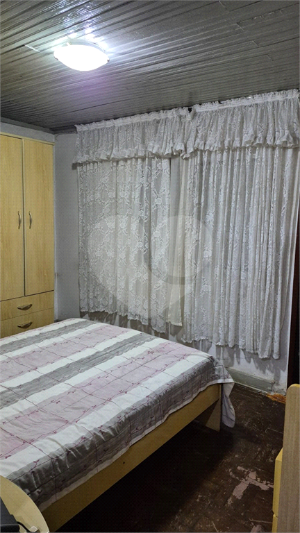Sobrado com dois quartos a venda no Jardim Tremembé.
