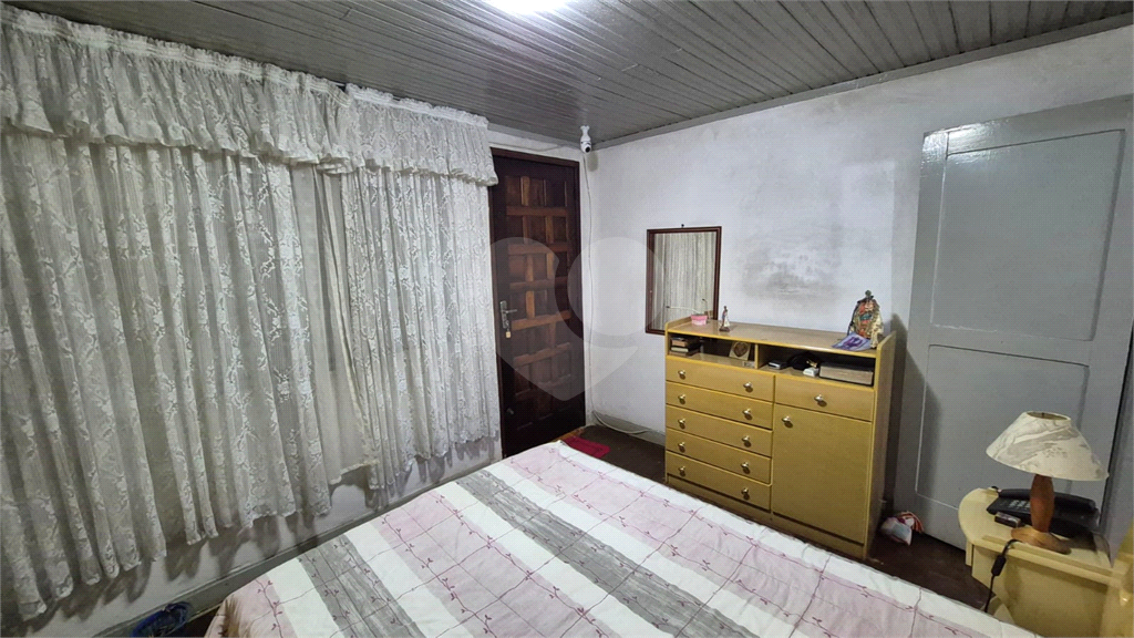 Sobrado com dois quartos a venda no Jardim Tremembé.
