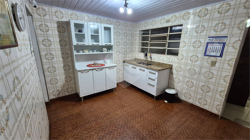 Sobrado com dois quartos a venda no Jardim Tremembé.