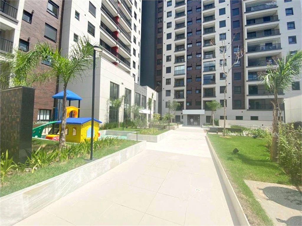 APARTAMENTO em SANTANA