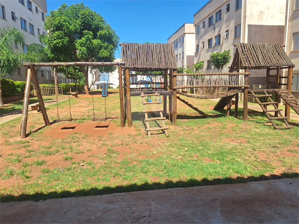 Apartamento à venda com 2 quartos, 42m² - Foto 1