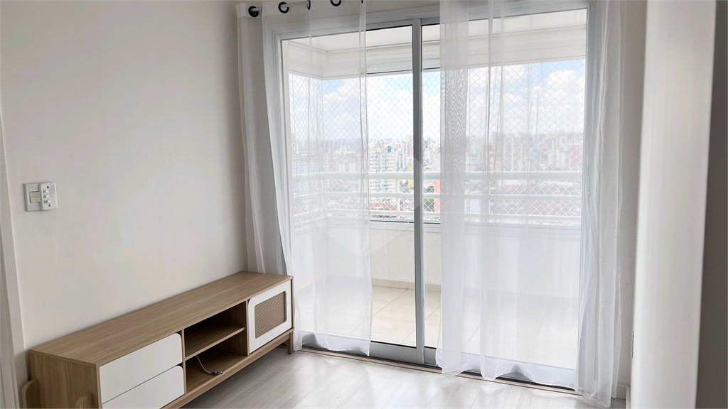 Apartamento à venda ou locação na Bela Vista