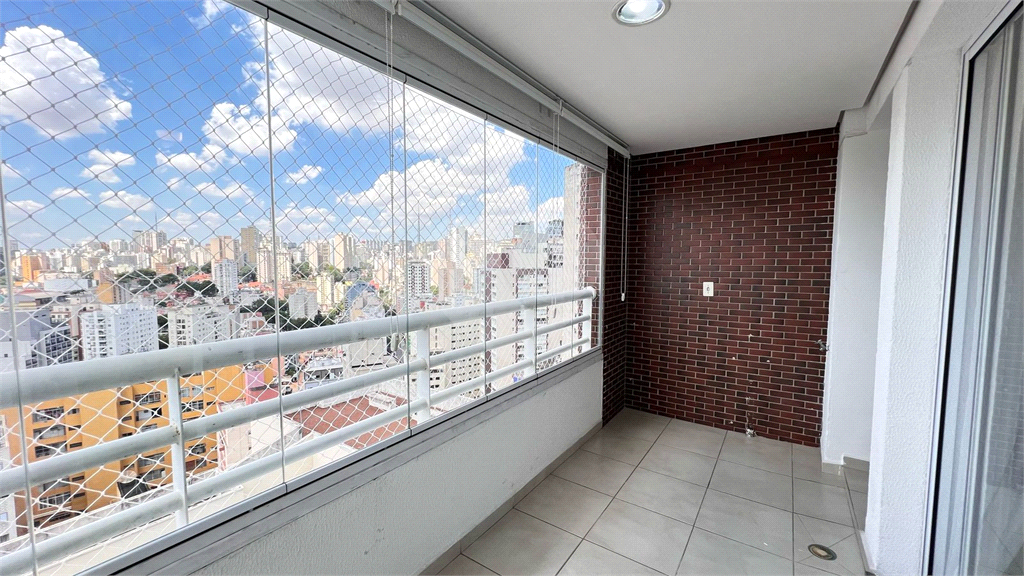 Apartamento à venda ou locação na Bela Vista