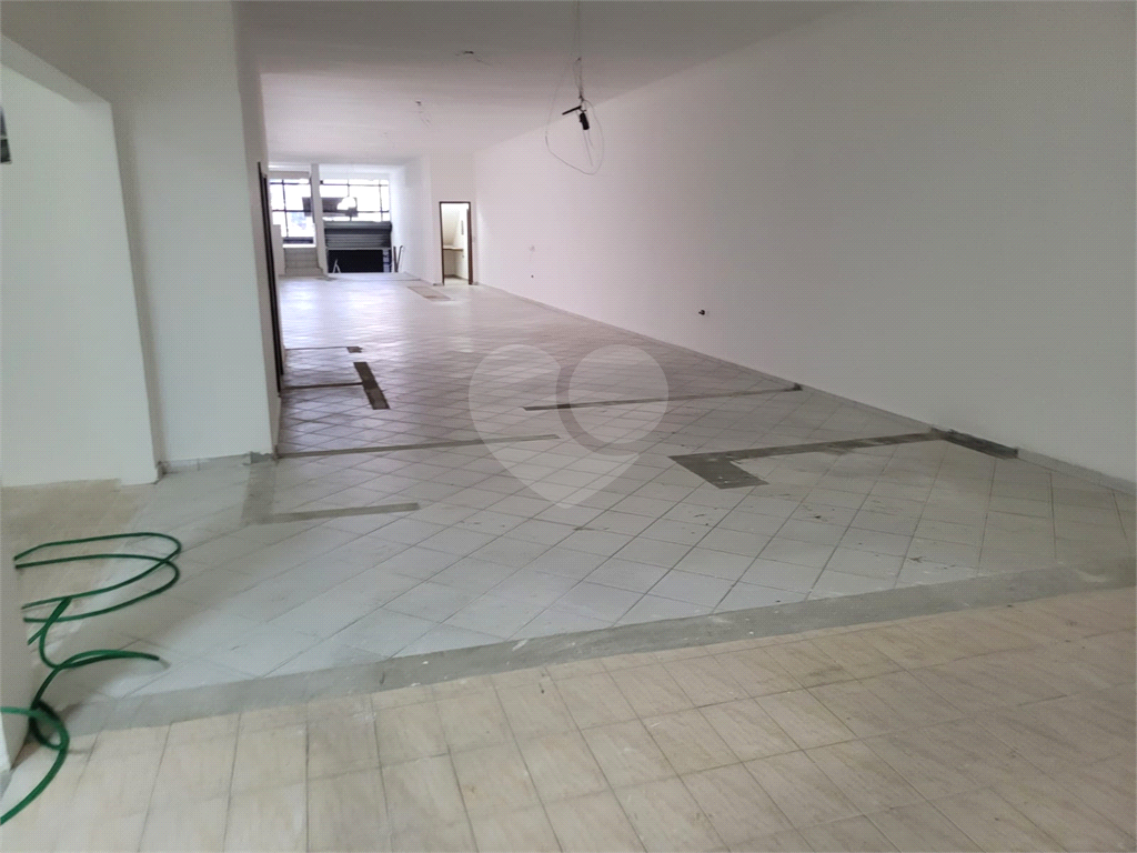 Prédio Comercial para Locação no – Salão Amplo + Casa no Piso Superior