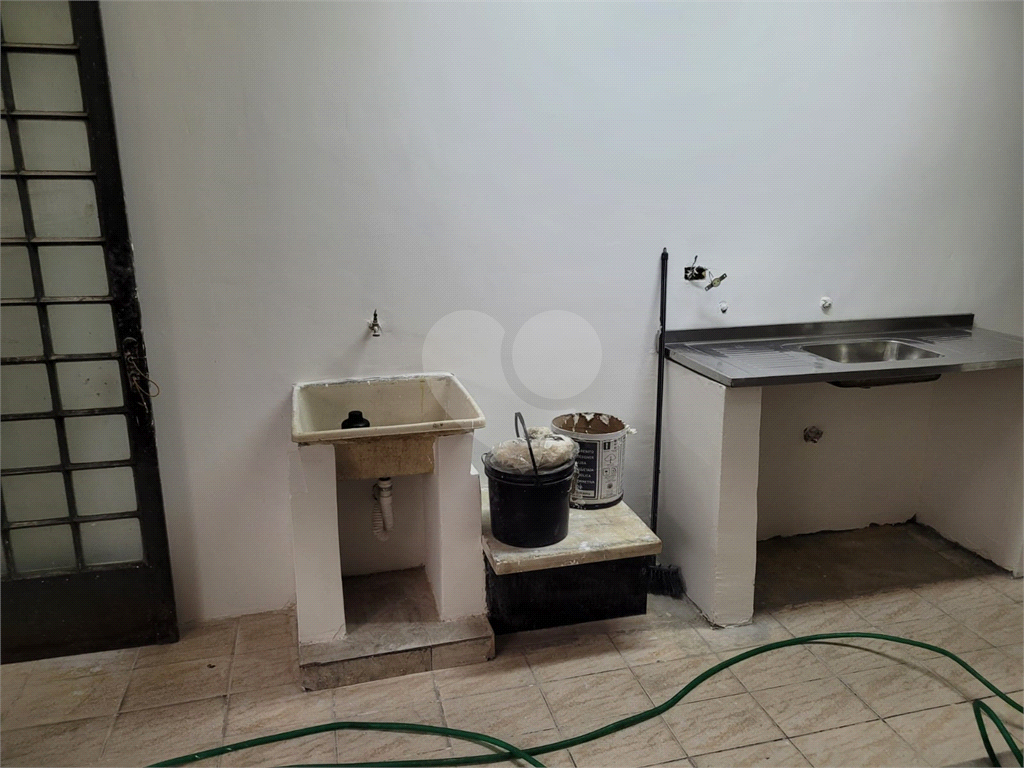 Prédio Comercial para Locação no – Salão Amplo + Casa no Piso Superior