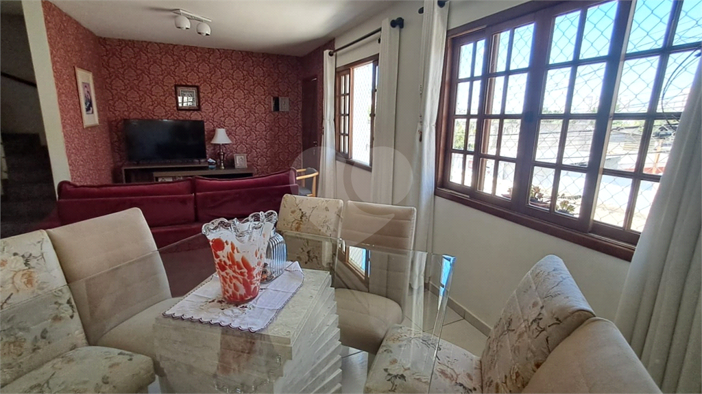 SOBRADO À VENDA | 145 m2 | 3 DORMITÓRIOS (1 SUÍTE) | 6 VAGAS NA CIDADE LÍDER!