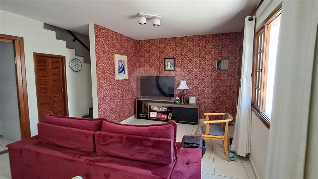 SOBRADO À VENDA | 145 m2 | 3 DORMITÓRIOS (1 SUÍTE) | 6 VAGAS NA CIDADE LÍDER!