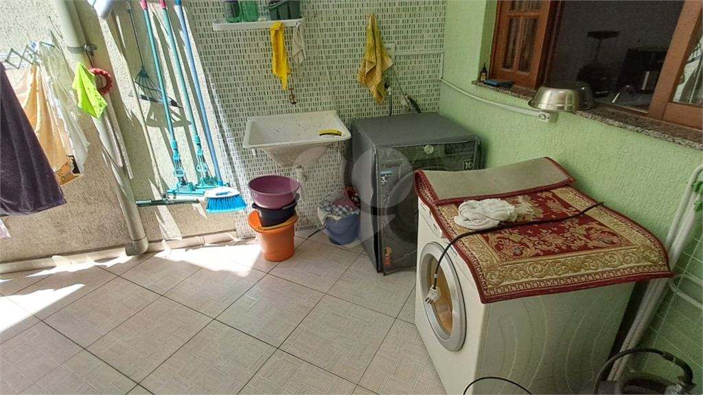 SOBRADO À VENDA | 145 m2 | 3 DORMITÓRIOS (1 SUÍTE) | 6 VAGAS NA CIDADE LÍDER!
