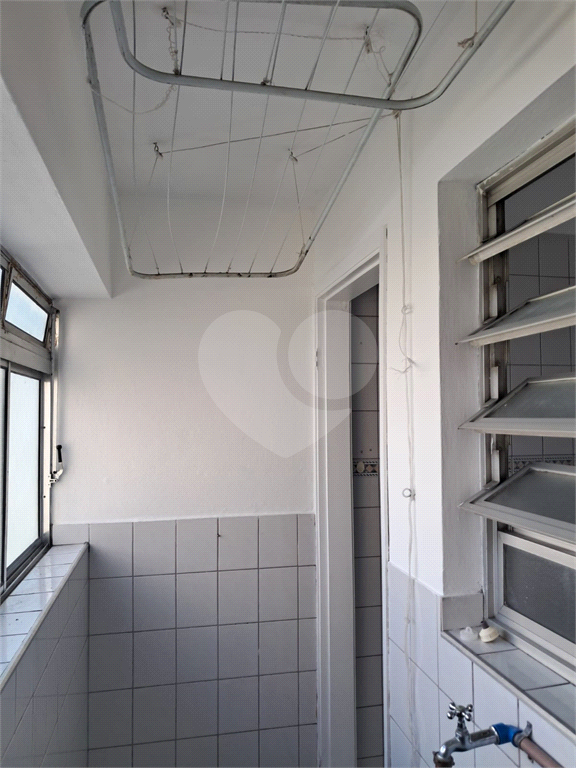Excelente Custo Benefício, 01 Dormitório com 01 Vaga, 58m²