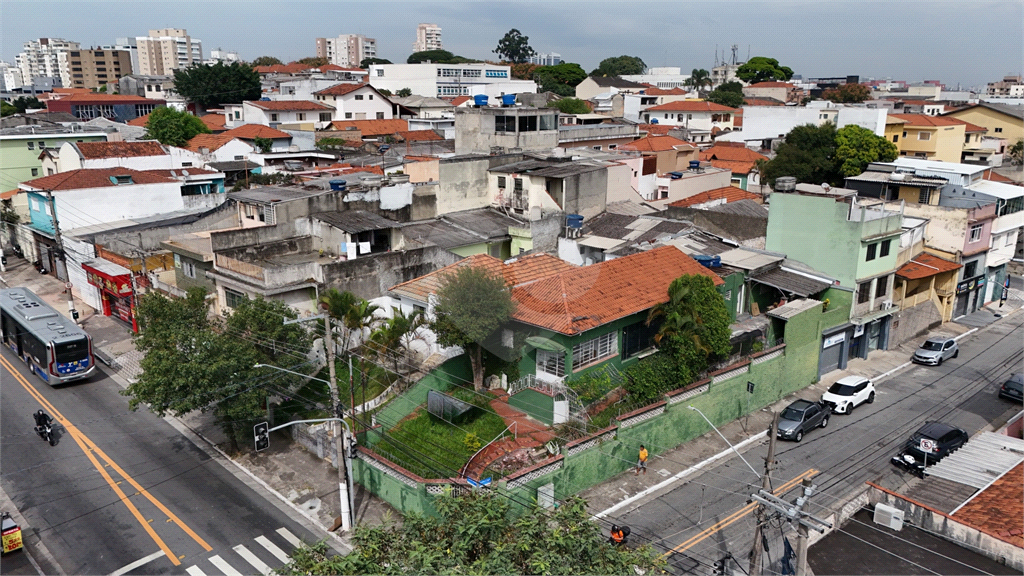 Vende-se Terreno de Esquina na Casa Verde