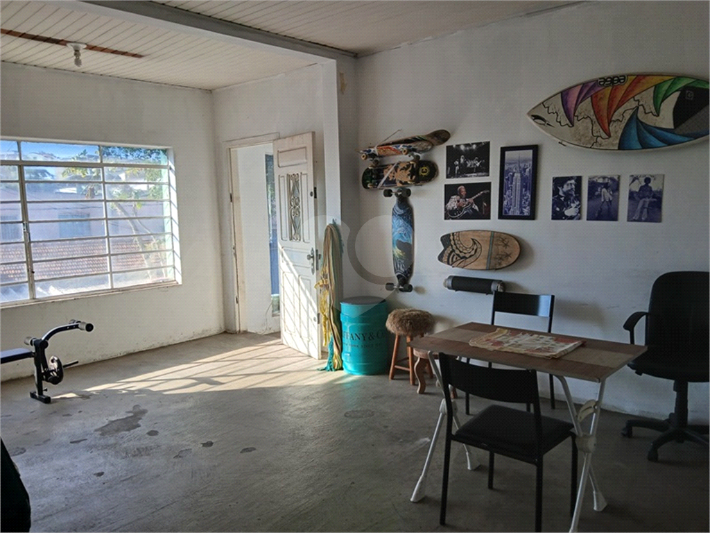 Vende-se Terreno de Esquina na Casa Verde