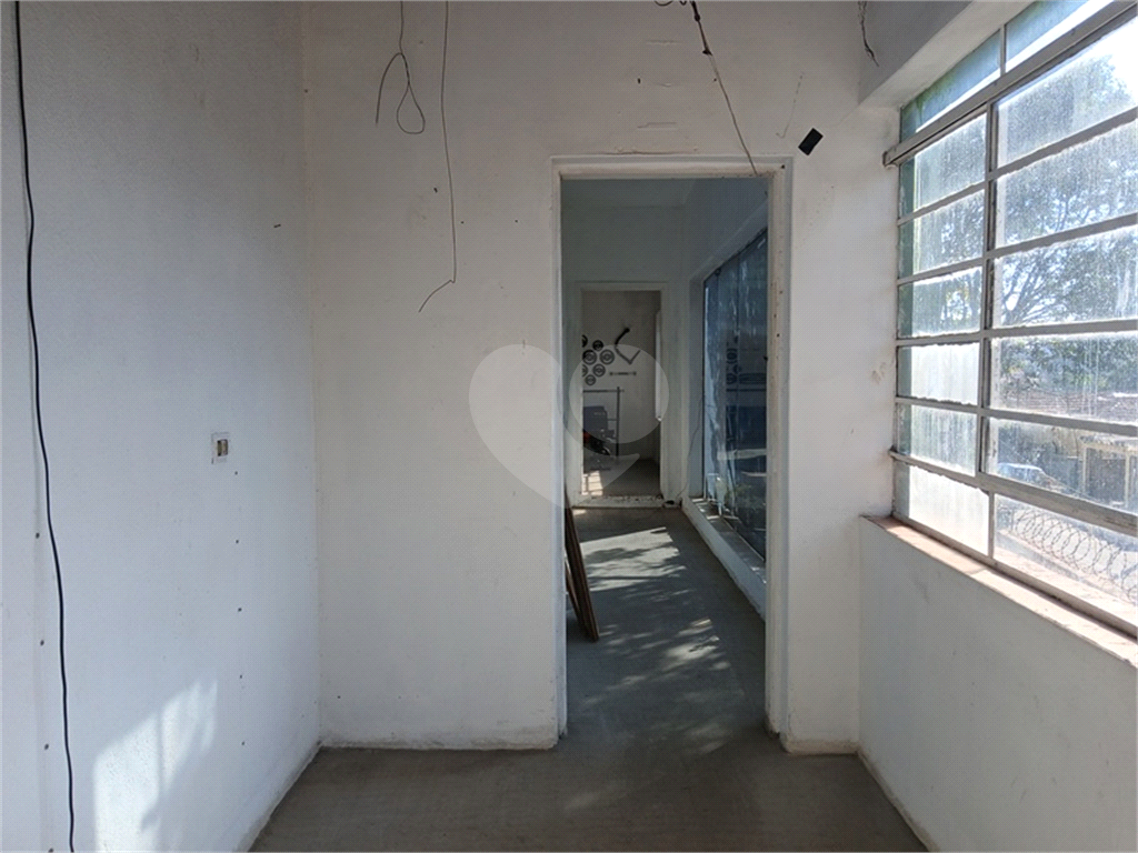 Vende-se Terreno de Esquina na Casa Verde