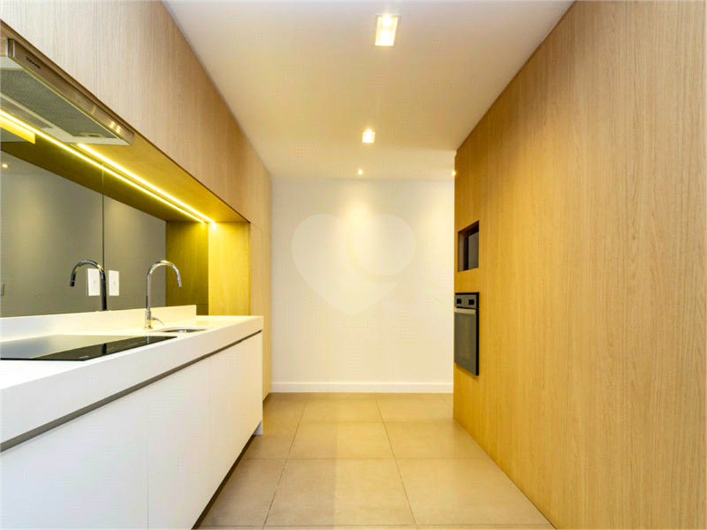 Apartamento a Venda na Saúde com 84 m2